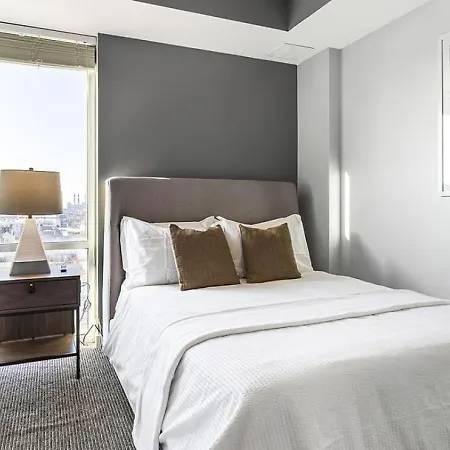 Landing Modern Apartment With Amazing Amenities